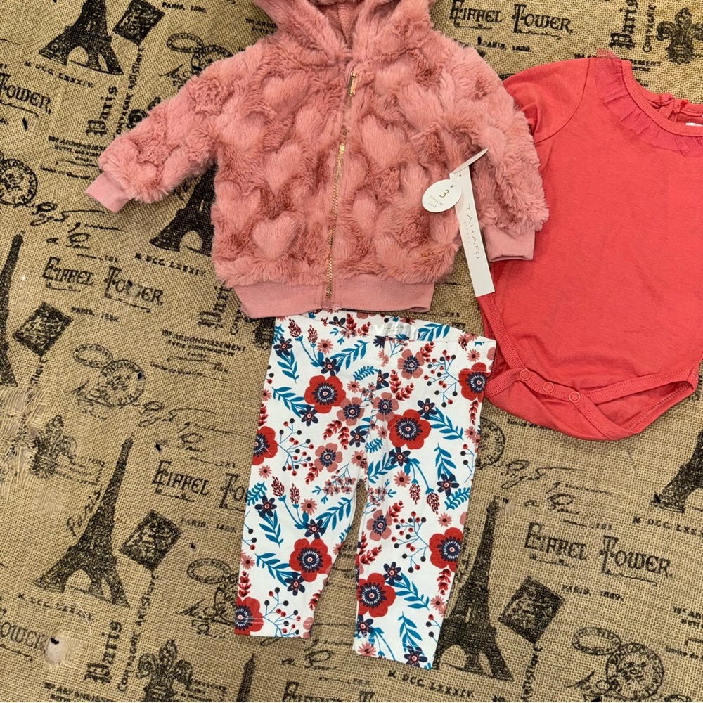 Tahari Baby NWT! Faux Fur Jacket 3 Piece Matching Set Size 0/3M - Picture 2 of 10